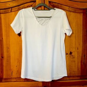 White string detail neckline